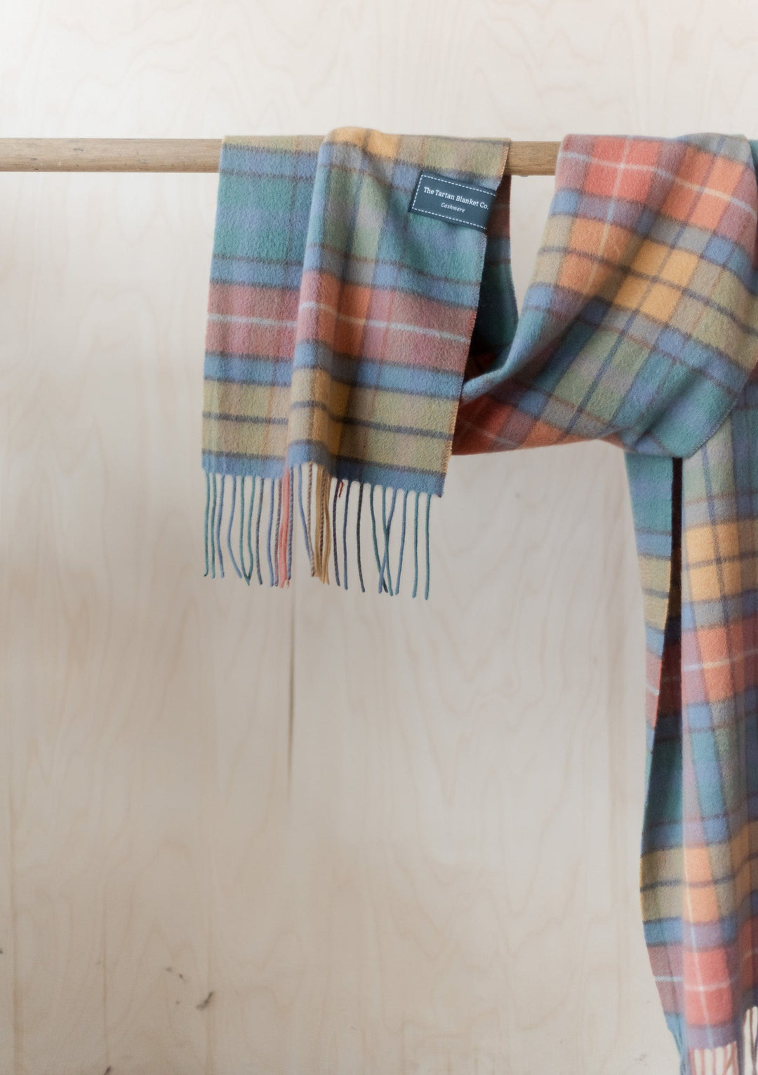 Men's Cashmere Scarf in Buchanan Antique Tartan - TBCo