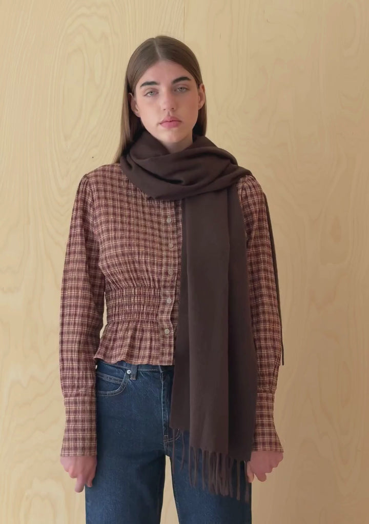Lambswool Oversized Scarf in Chocolate