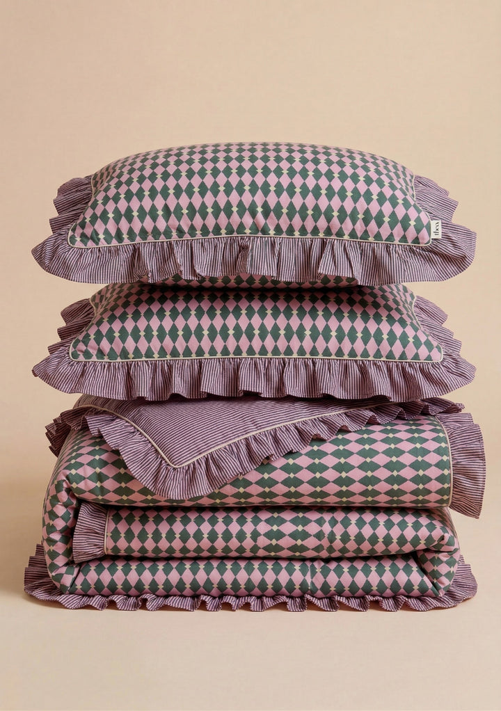 Pair of Cotton Pillowcases in Pink Harlequin