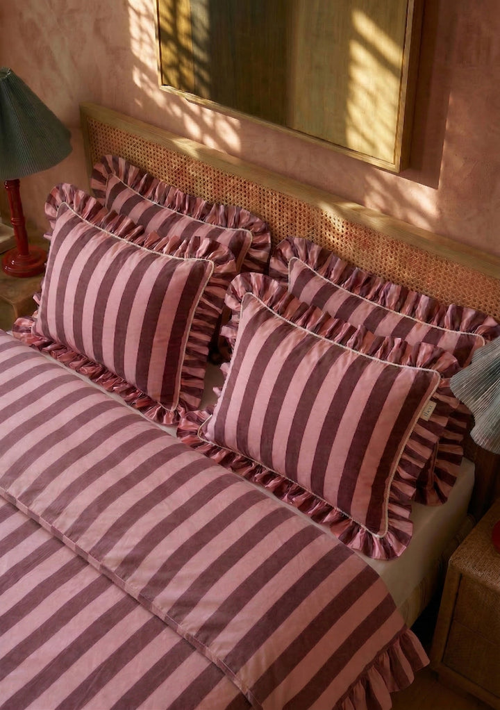 Bettwäsche-Set aus Baumwolle mit rosa-burgunderfarbenen Streifen