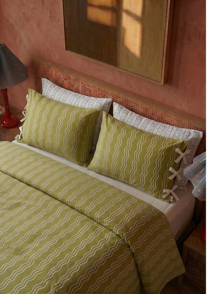 Cotton Duvet Cover in Olive Wave