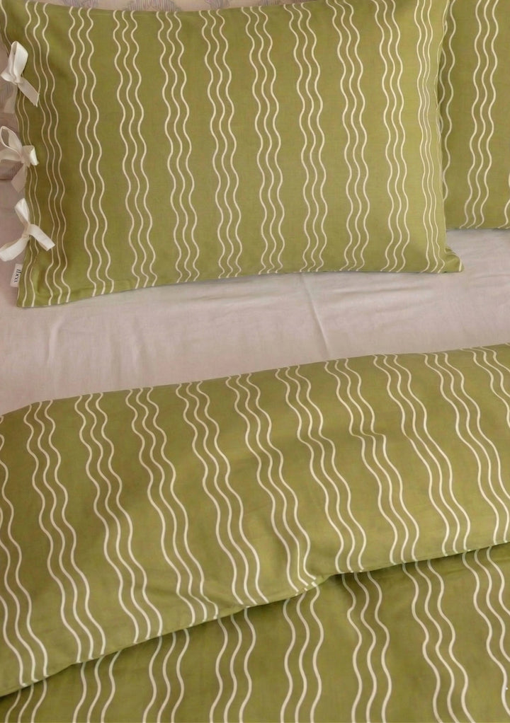 Cotton Duvet Cover in Olive Wave