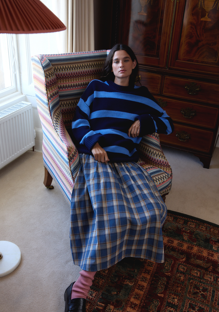 Cashmere Wool Crew Neck Jumper in Navy & Blue Stripe