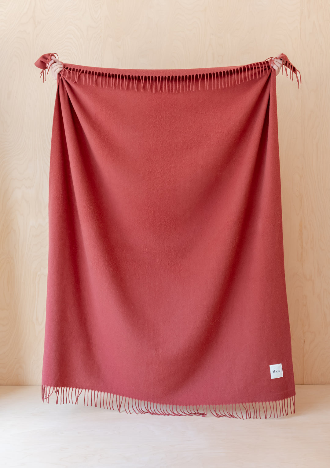 Lambswool Blanket in Mulberry