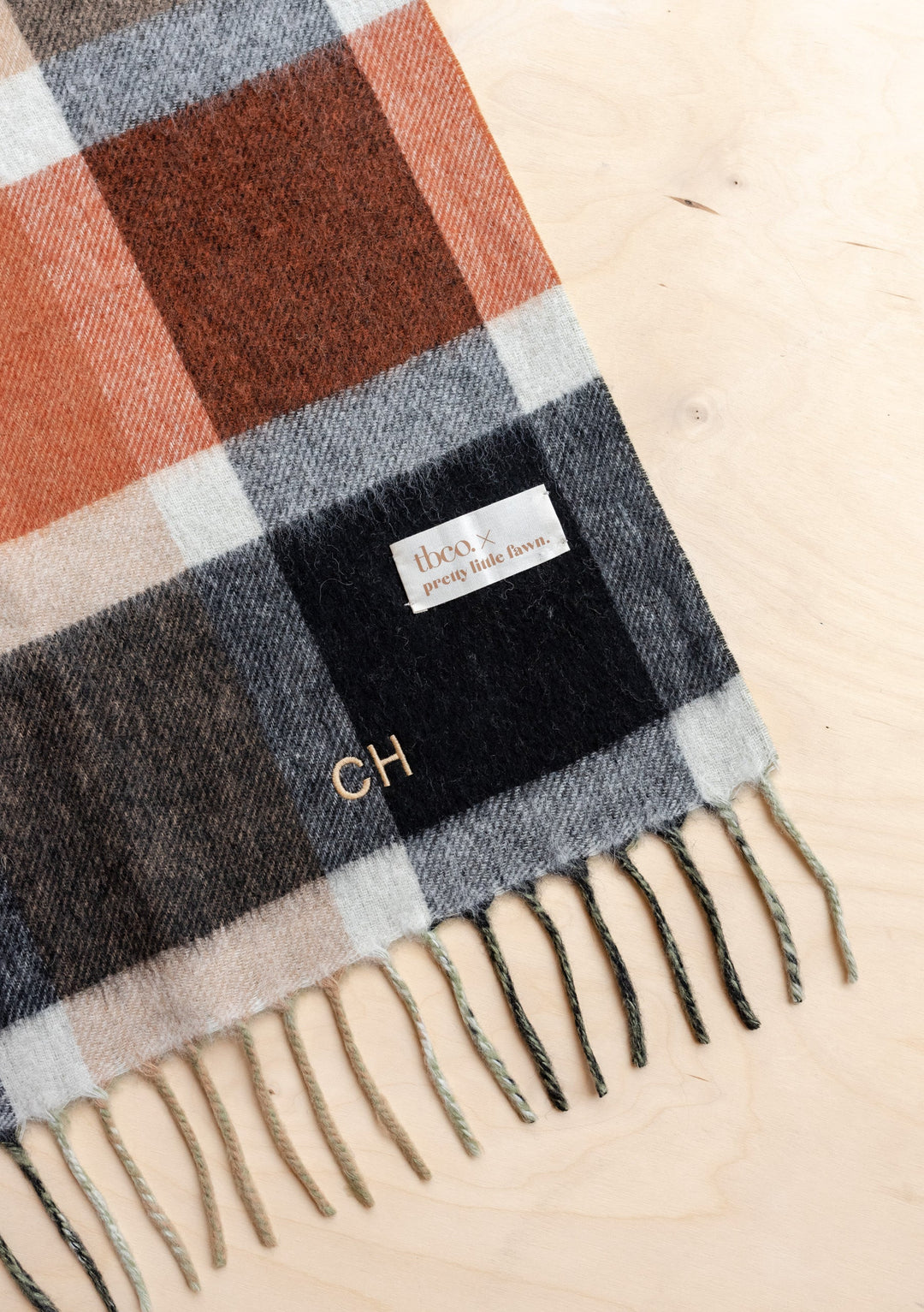 TBCo x Pretty Little Fawn Fair Isle Schal