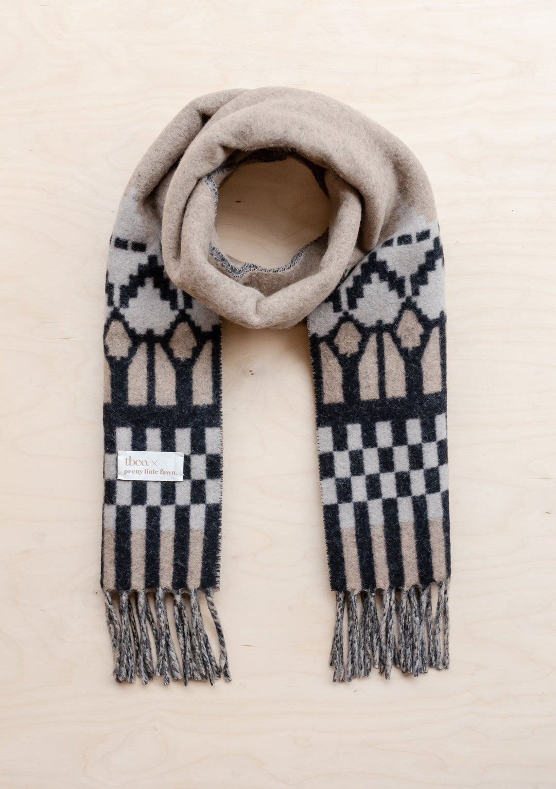 TBCo x Pretty Little Fawn Fair Isle Schal