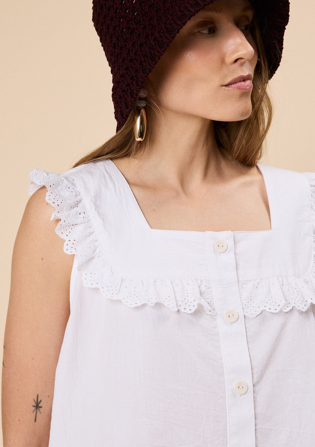 Cotton Broderie Sleeveless Top in White