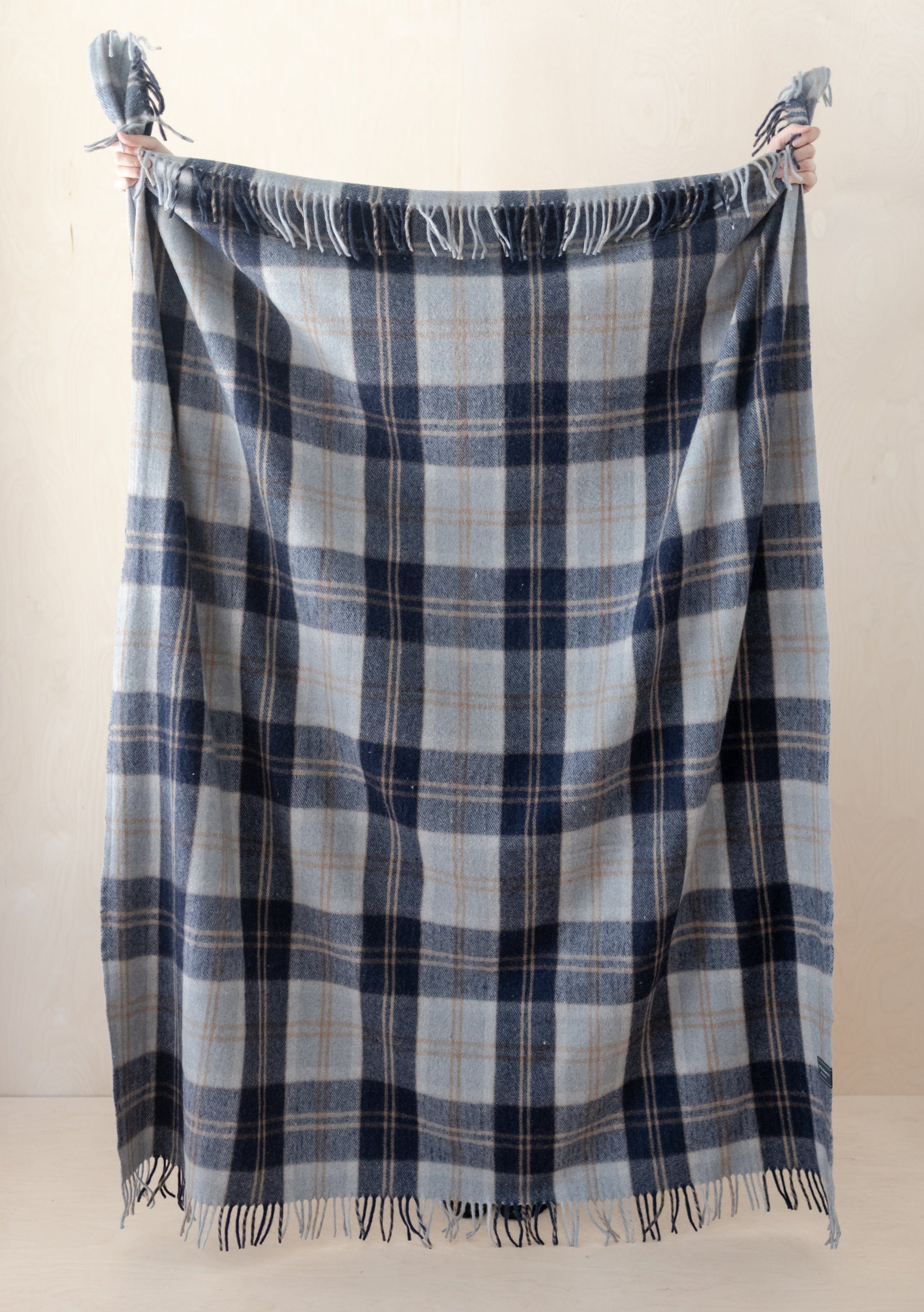 TBCo Recycled Wool Blanket - Thumbnail 3
