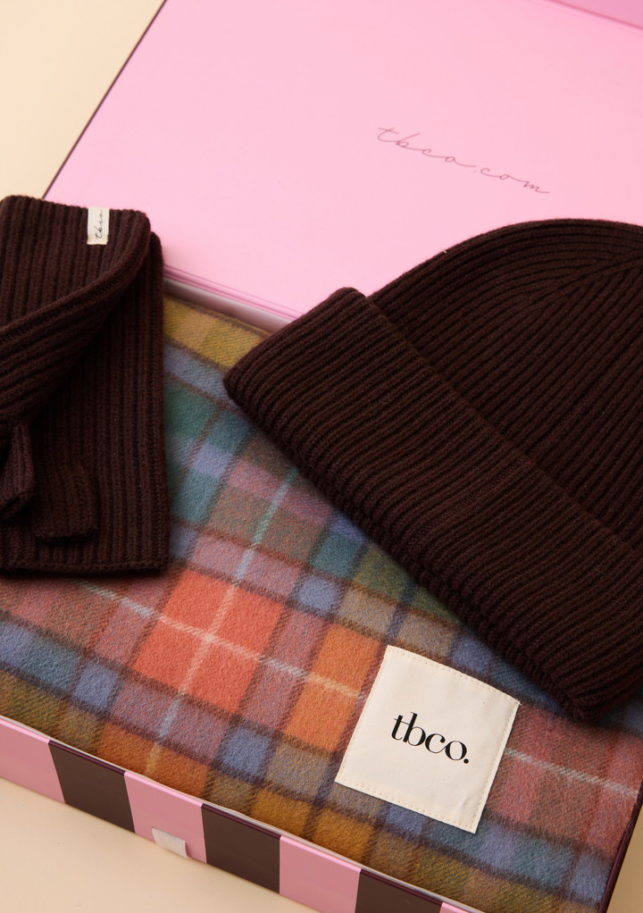 Stellen Sie Ihre eigene Tartan-Geschenkbox zusammen