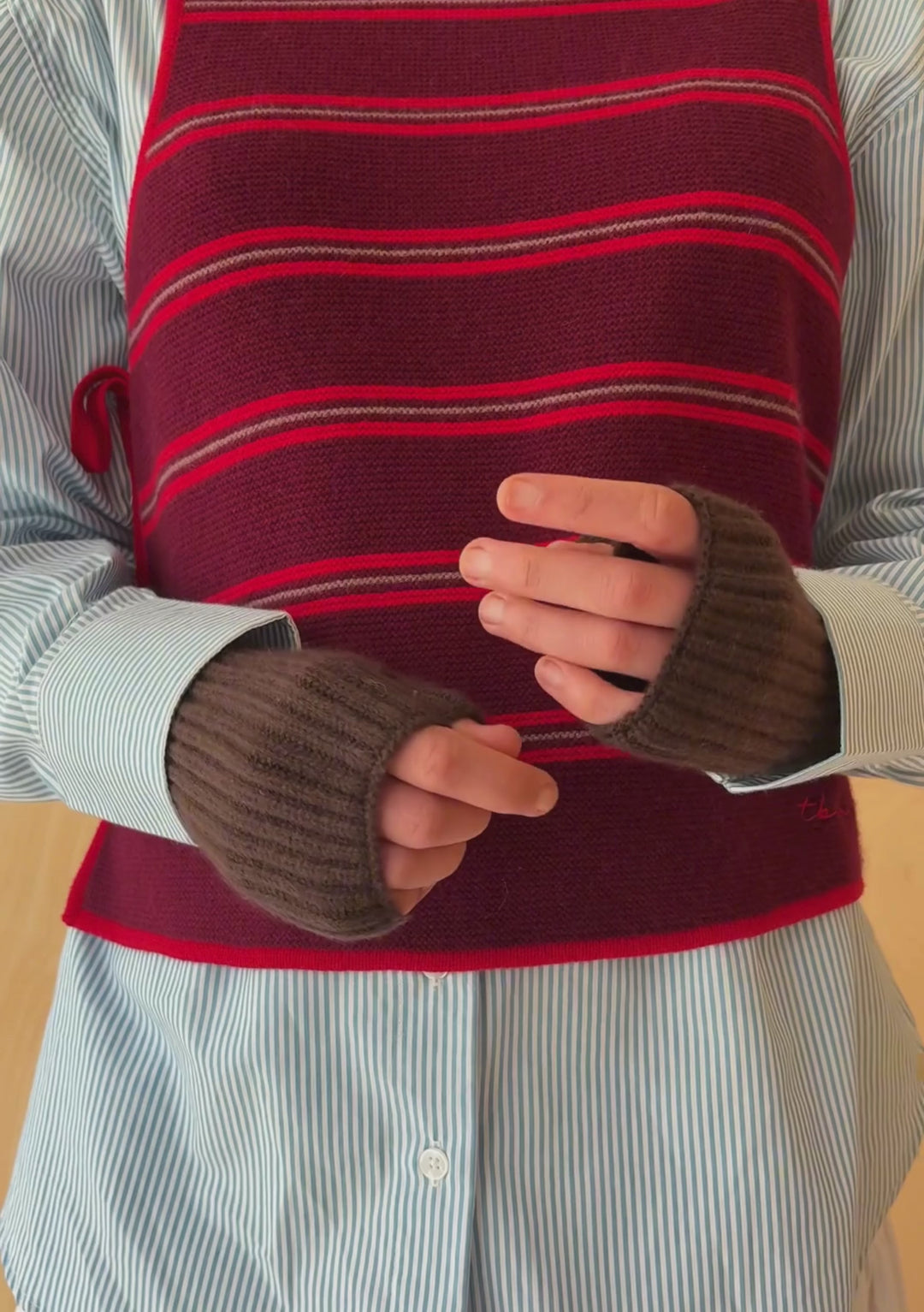 Cashmere & Merino Wrist Warmers in Brown