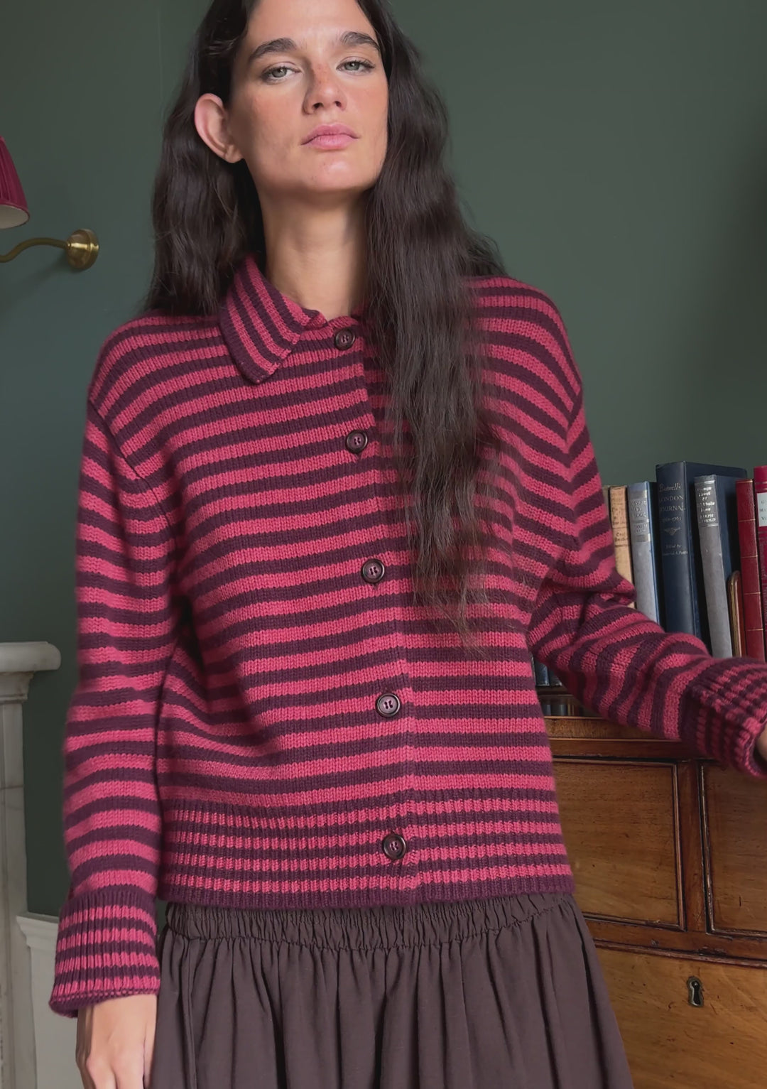 Merinowoll-Strickjacke mit Beerenstreifen